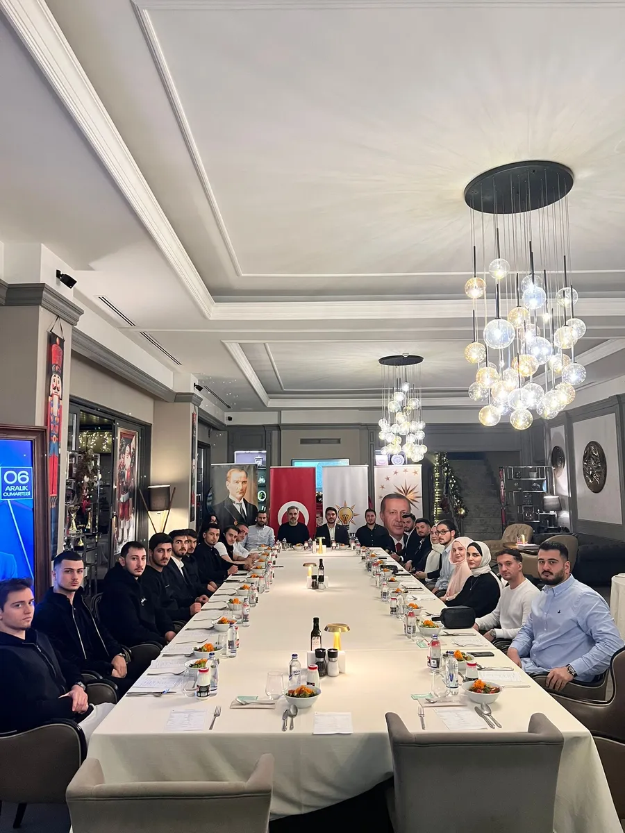 Efe Güneş, AK Parti Ataşehir İlçe Gençlik Kolları toplantısında